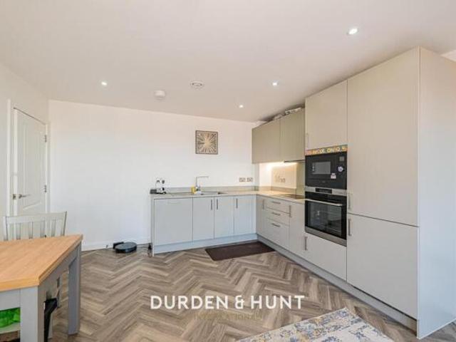 Room for sale in Hornchurch, Greater London