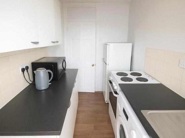 Room for sale in London Borough of Hounslow, Spring Grove