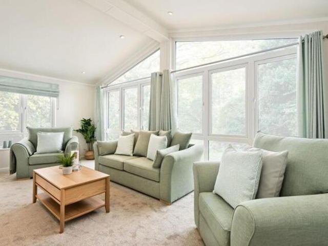 Room for sale in Cabus, Lancashire