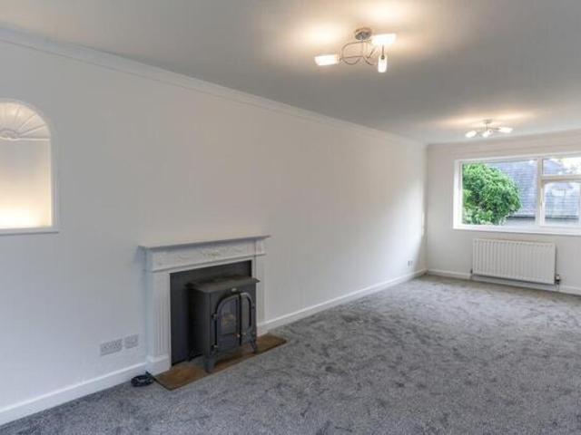 Room for sale in Tranmere Park, Guiseley