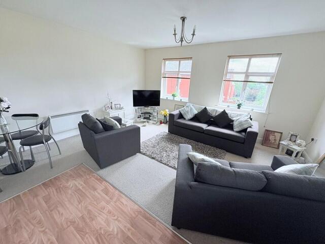 Room for sale in Bedford, Wigan