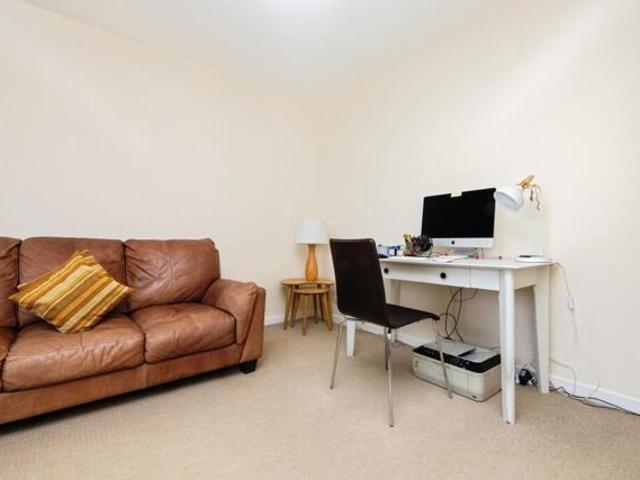 Room for sale in Bromley-by-Bow, Bow