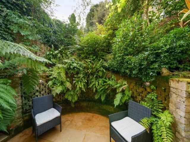 Room for sale in Highgate, Isle Of Man