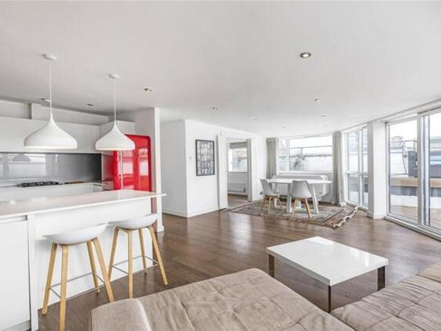 Room for sale in Finsbury, Greater London