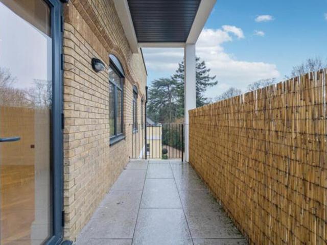 Room for sale in Little Marlow, Buckinghamshire