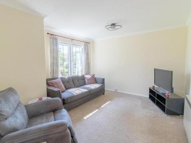 Room for sale in Ferryden, Scotland