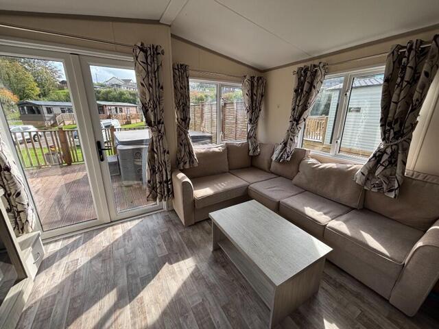 Room for sale in Livermead