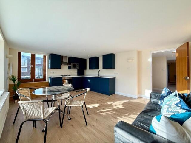 Room for sale in Old Town, Poole