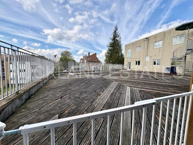 Room for sale in Cranborne, Potters Bar