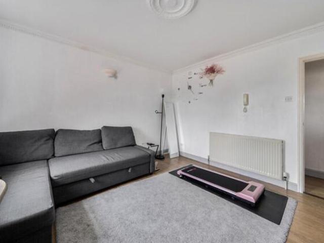 Room for sale in Isle Of Man