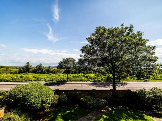 Room for sale in North Shoebury, Alton Barnes