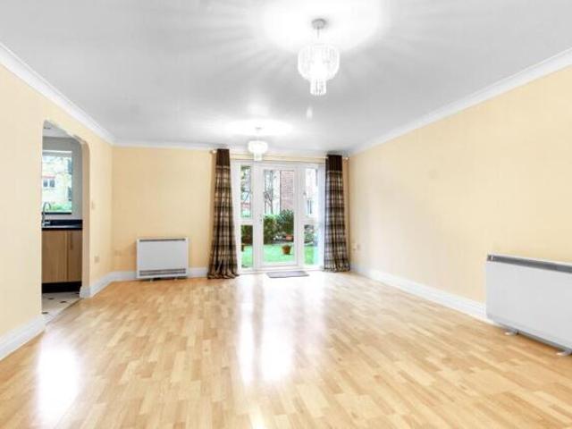 Room for sale in Kings Hill, Colliers End