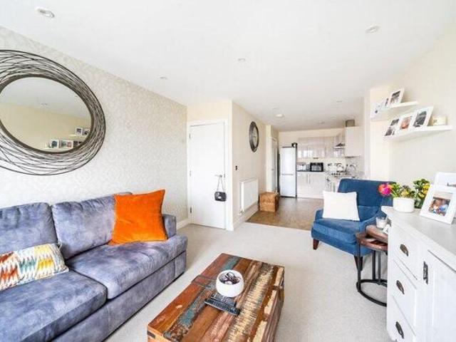 Room for sale in Fretherne, Hertfordshire