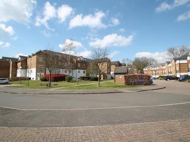 Room for sale in Wraysbury, Isle Of Man