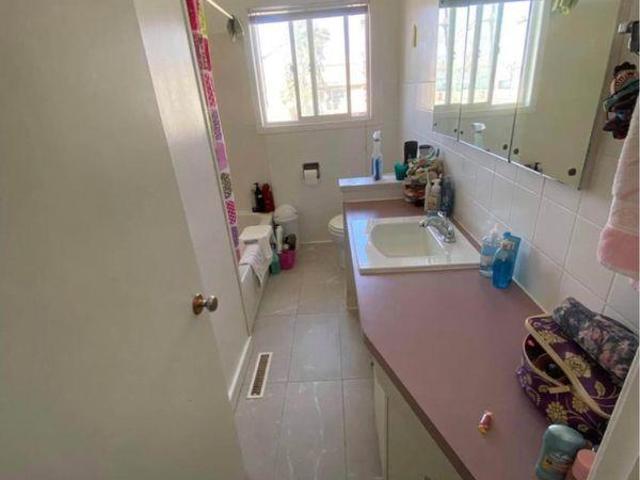 Room for rent in Edmonton