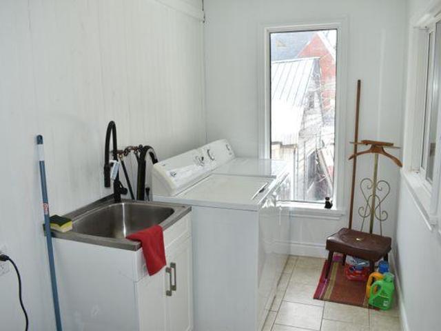 Room for rent in Kingston, Ontario