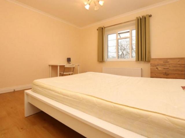 Room for rent in Maida Vale, Greater London