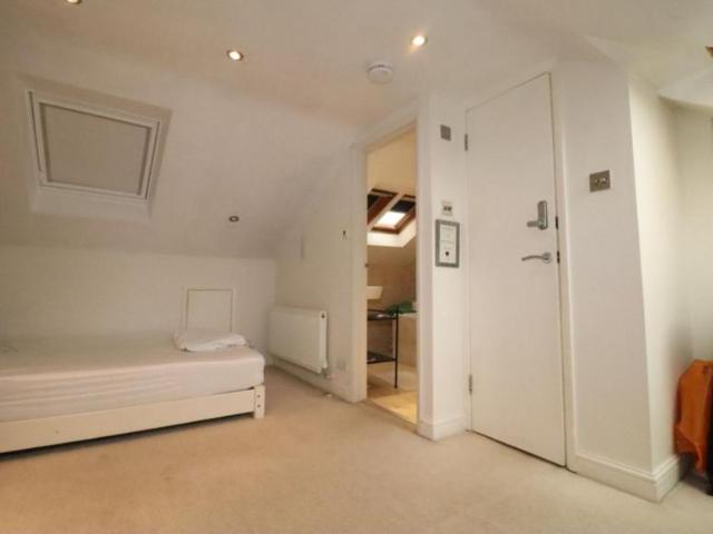 Room for rent in Kensal Town, Maida Vale