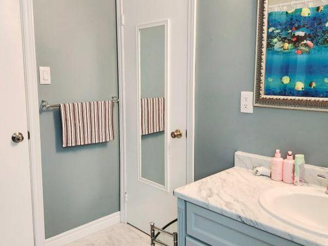 Room for rent in Milton, Ontario