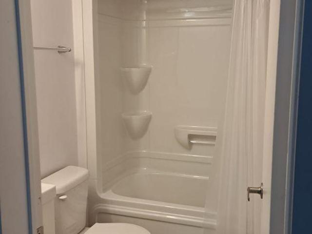 Room for rent in Durham, Ontario