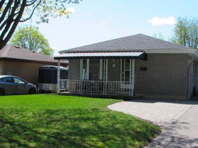Room for rent in Peterborough, Ontario