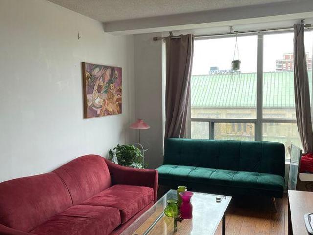 Room for rent in Woburn, Ontario