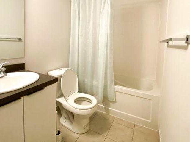 Room for rent in Woburn, Ontario