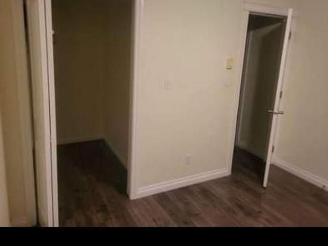 Room for rent in Victoria
