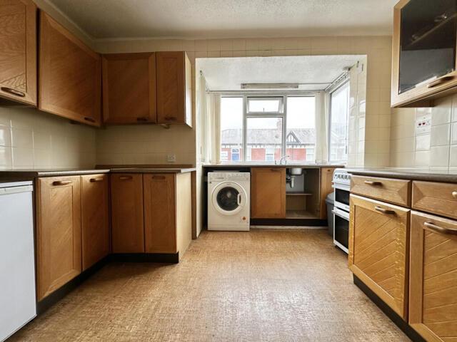Room for sale in Knowle, Blackpool