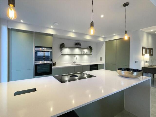 Room for sale in Balgreen, Murrayfield