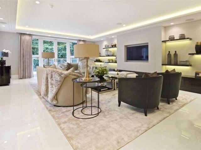 Room for sale in Hadley Wood, Isle Of Man