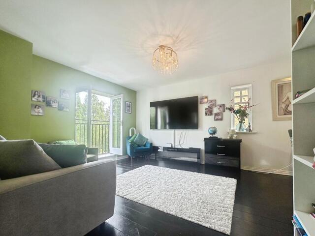 Room for sale in Bulk, Bare
