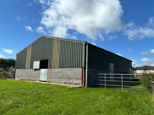 Room for sale in Llanwenog, Wales