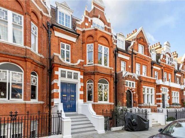 Room for sale in Earl's Court, Greater London