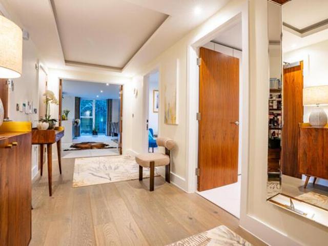 Room for sale in Canford Cliffs, Poole