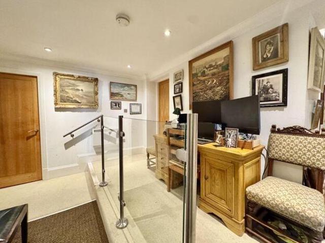 Room for sale in Sutton Coldfield, West Midlands
