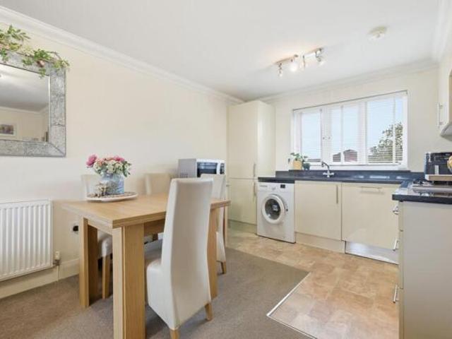 Room for sale in Wickford