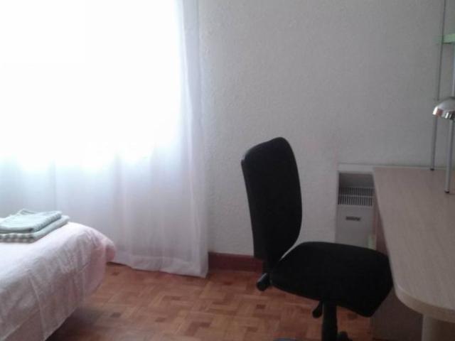 Habitación en alquiler en Iruñerria, Navarra