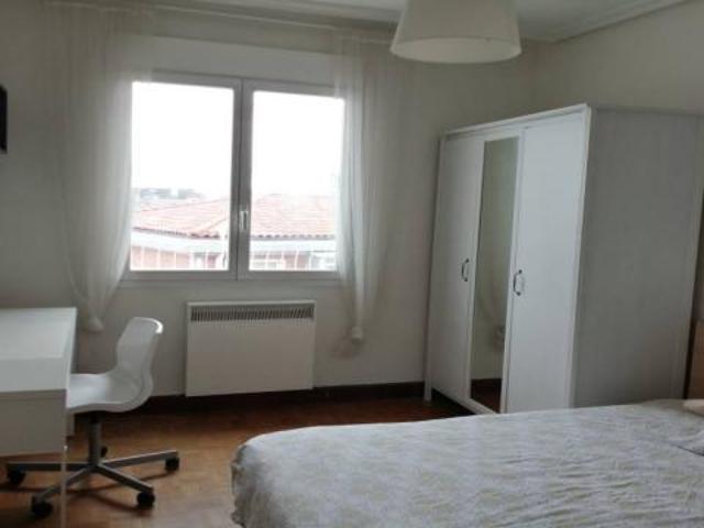 Habitación en alquiler en Iruñerria, Navarra