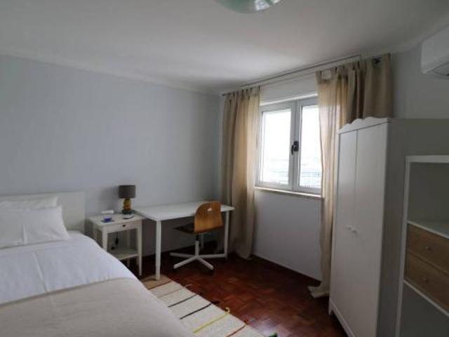 Quarto alugar em Lisboa