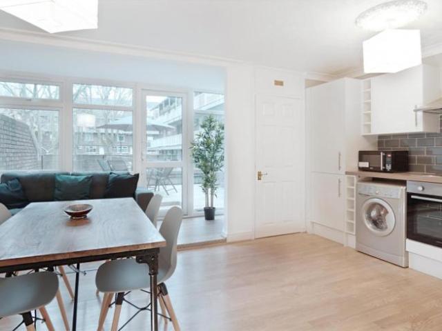 Room for rent in London Borough of Tower Hamlets, Greater London