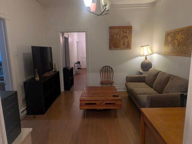 Room for rent in St. Leonard's, Quebec