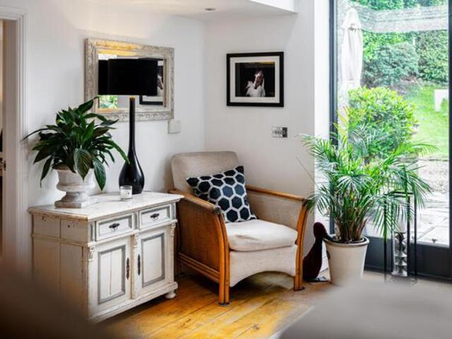 Room for sale in Greater Manchester