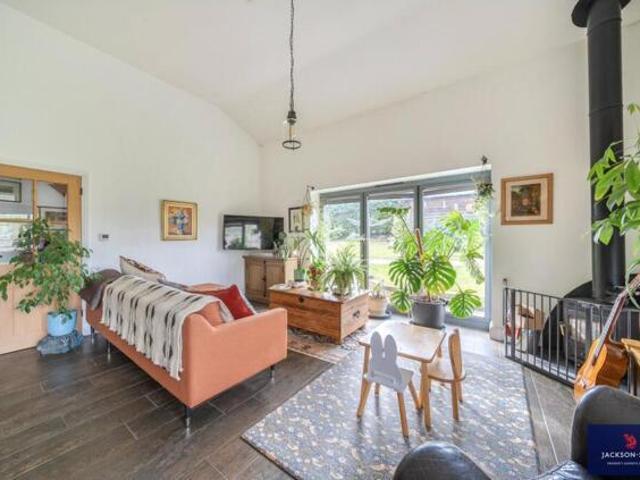 Room for sale in Toddington, Bedfordshire