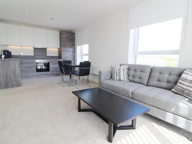 Room for sale in Whitley, Reading