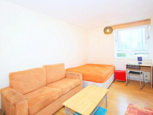 Room for rent in Canary Wharf, Greater London