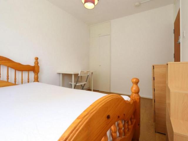 Room for rent in Globe Town, Greater London