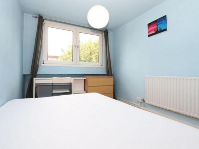Room for rent in Globe Town, Greater London