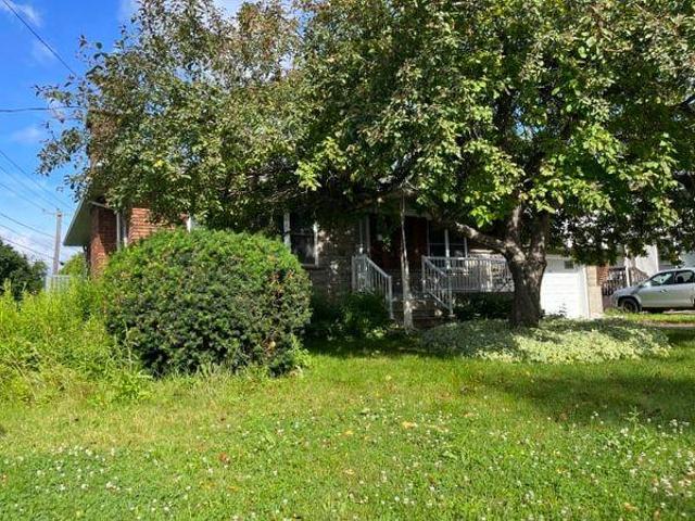 Room for rent in Dorval, Quebec