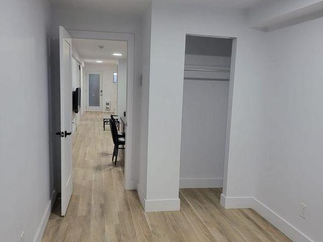 Room for rent in St. Leonard's, Quebec